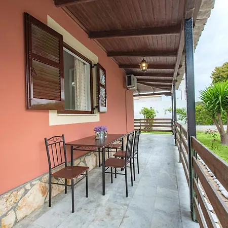 Holiday home Popi On The Of Agios Gordios *